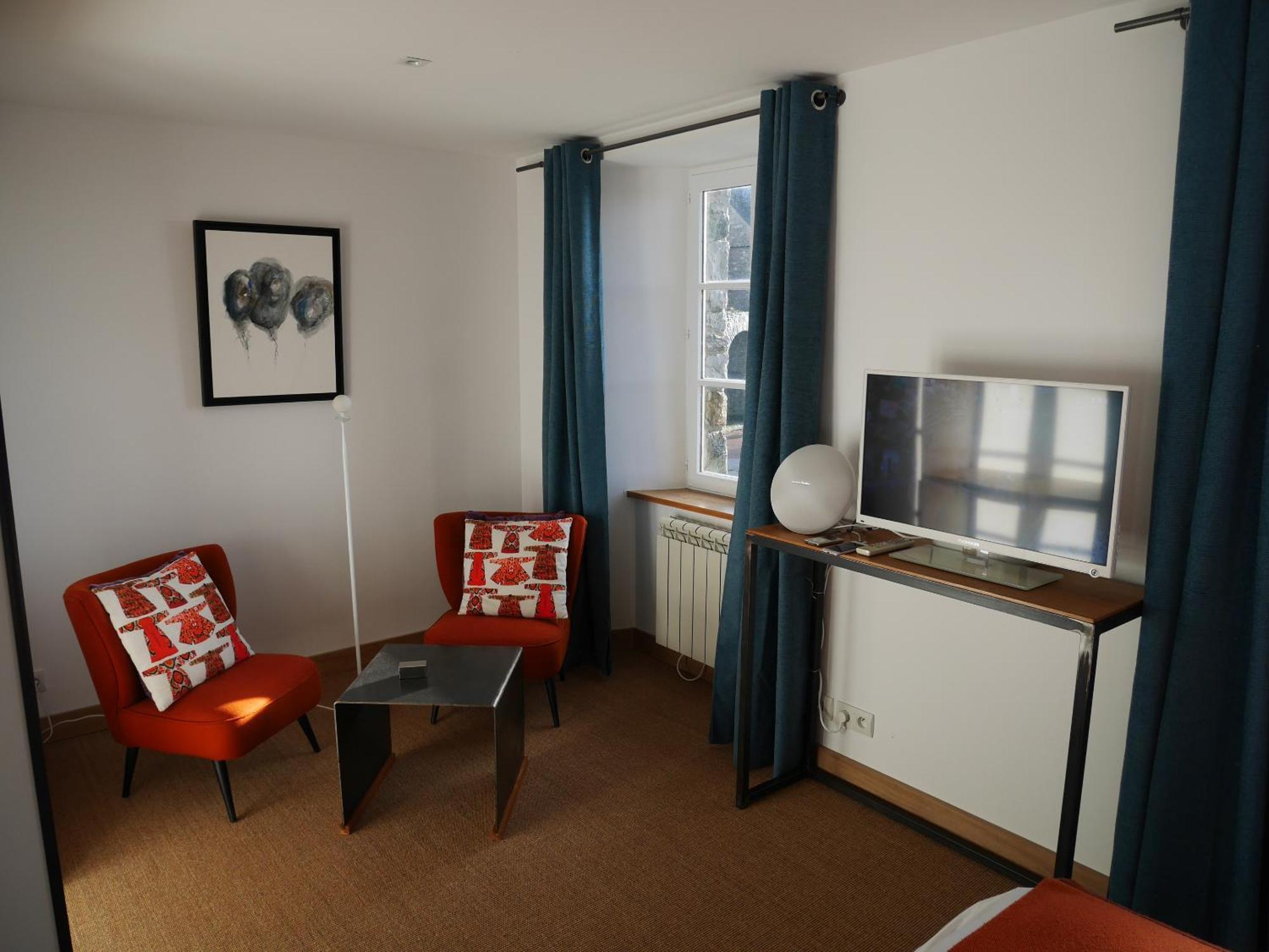 Hotel Aux 13 Arches Portbail Zimmer foto