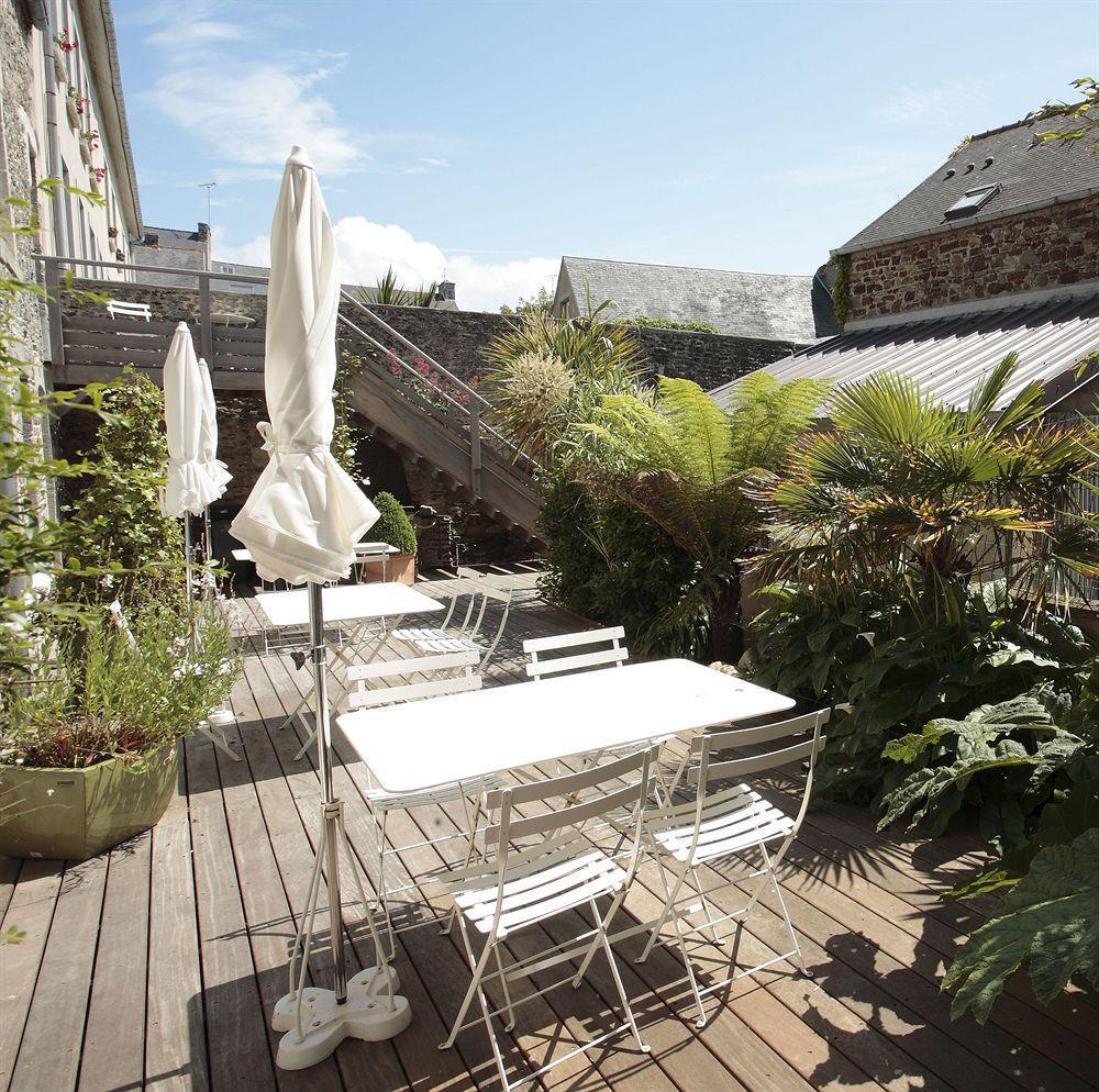 Hotel Aux 13 Arches Portbail Exterior foto